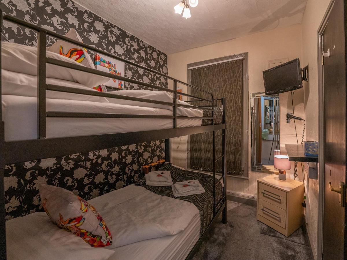 Manor House Bed & Breakfast Blackpool