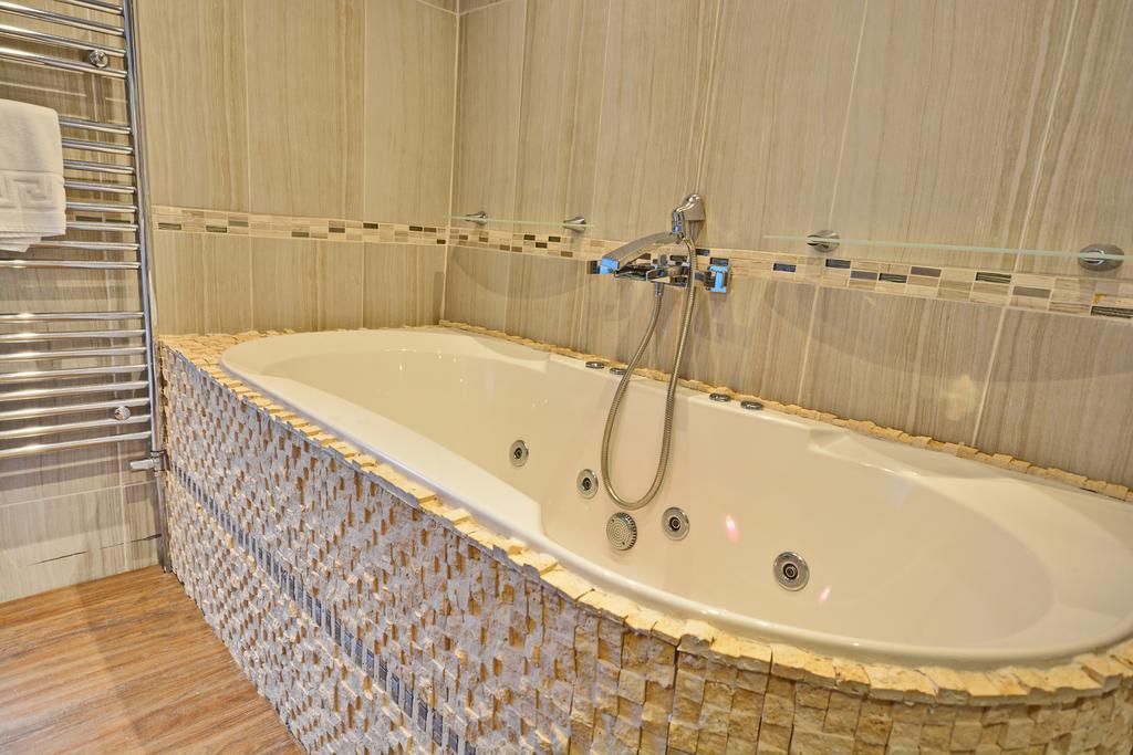 Manor House Bed & Breakfast Blackpool